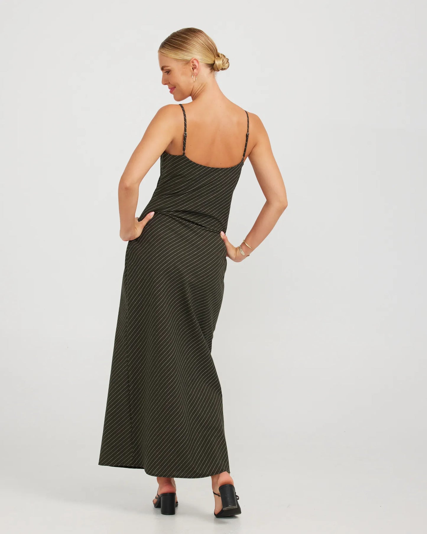 CHARLIE HOLIDAY // Maile Maxi Dress PIN STRIPE