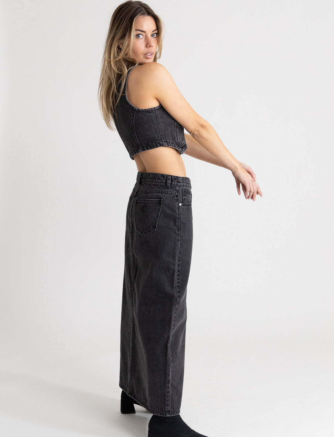 ABRAND // Low Maxi Skirt Chloe WASHED BLACK