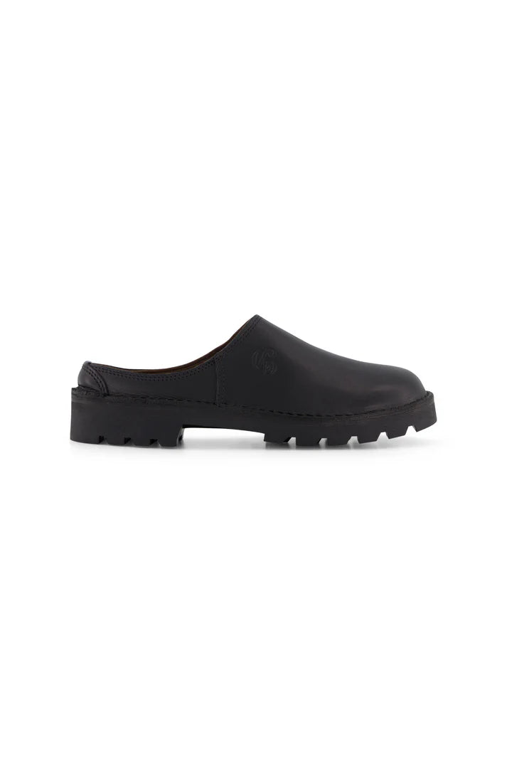 COMMONPLACE // McKinlays Anderson Slip On