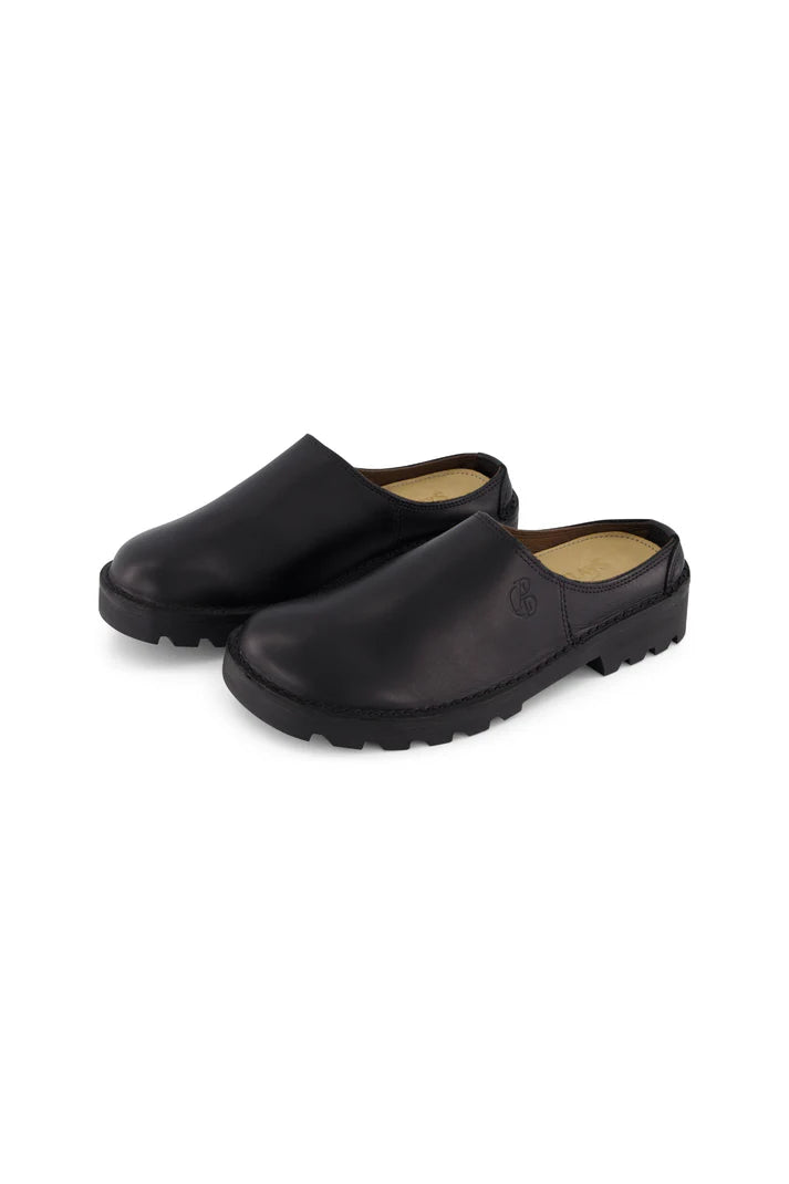 COMMONPLACE // McKinlays Anderson Slip On