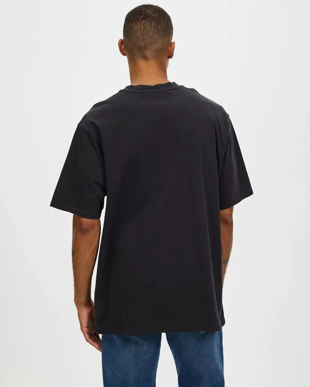 ASSEMBLY LABEL // Mens Established Tee TRUE BLACK/WHITE