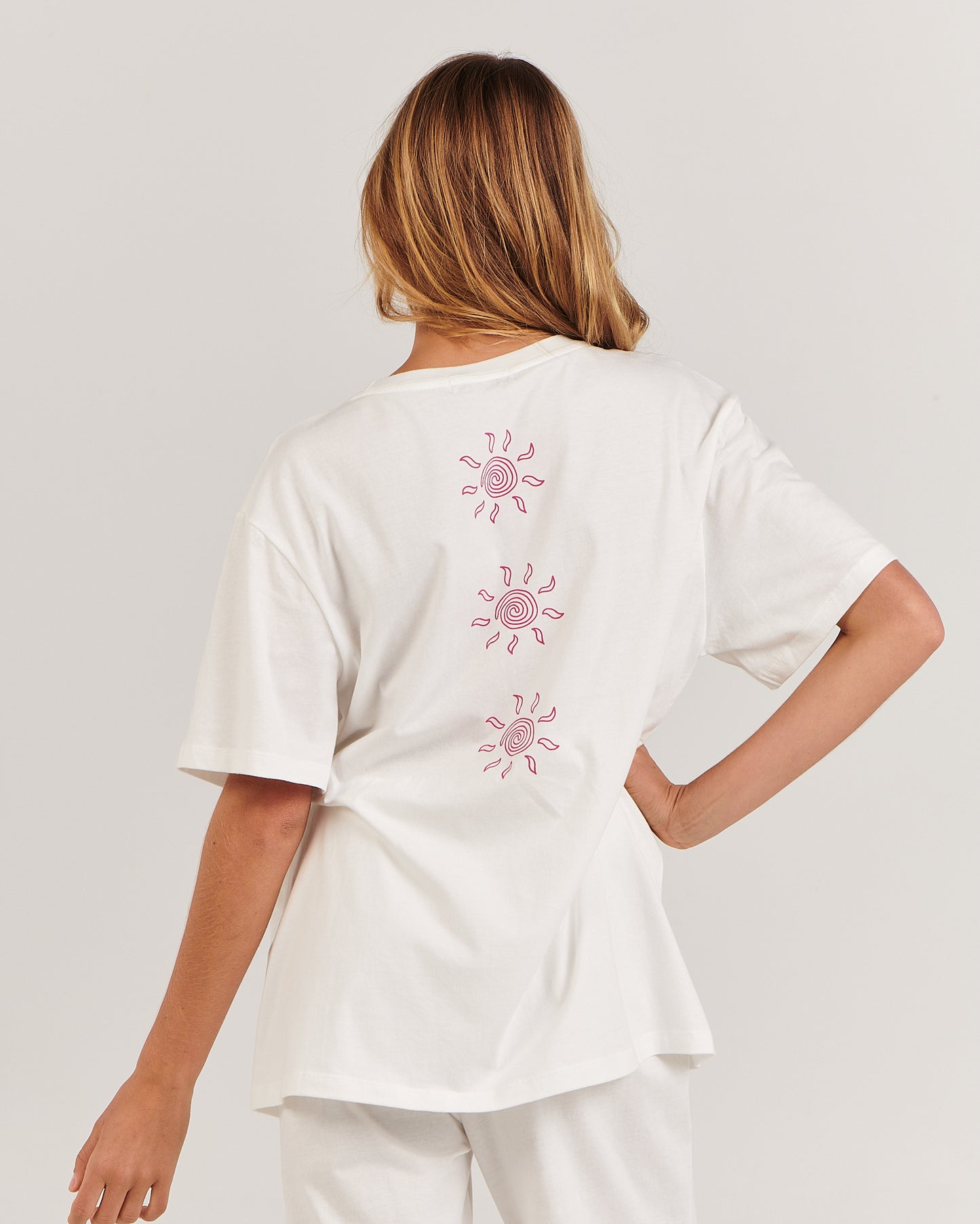 CHARLIE HOLIDAY // Swirl Sun Boyfriend Tee PINK WHITE