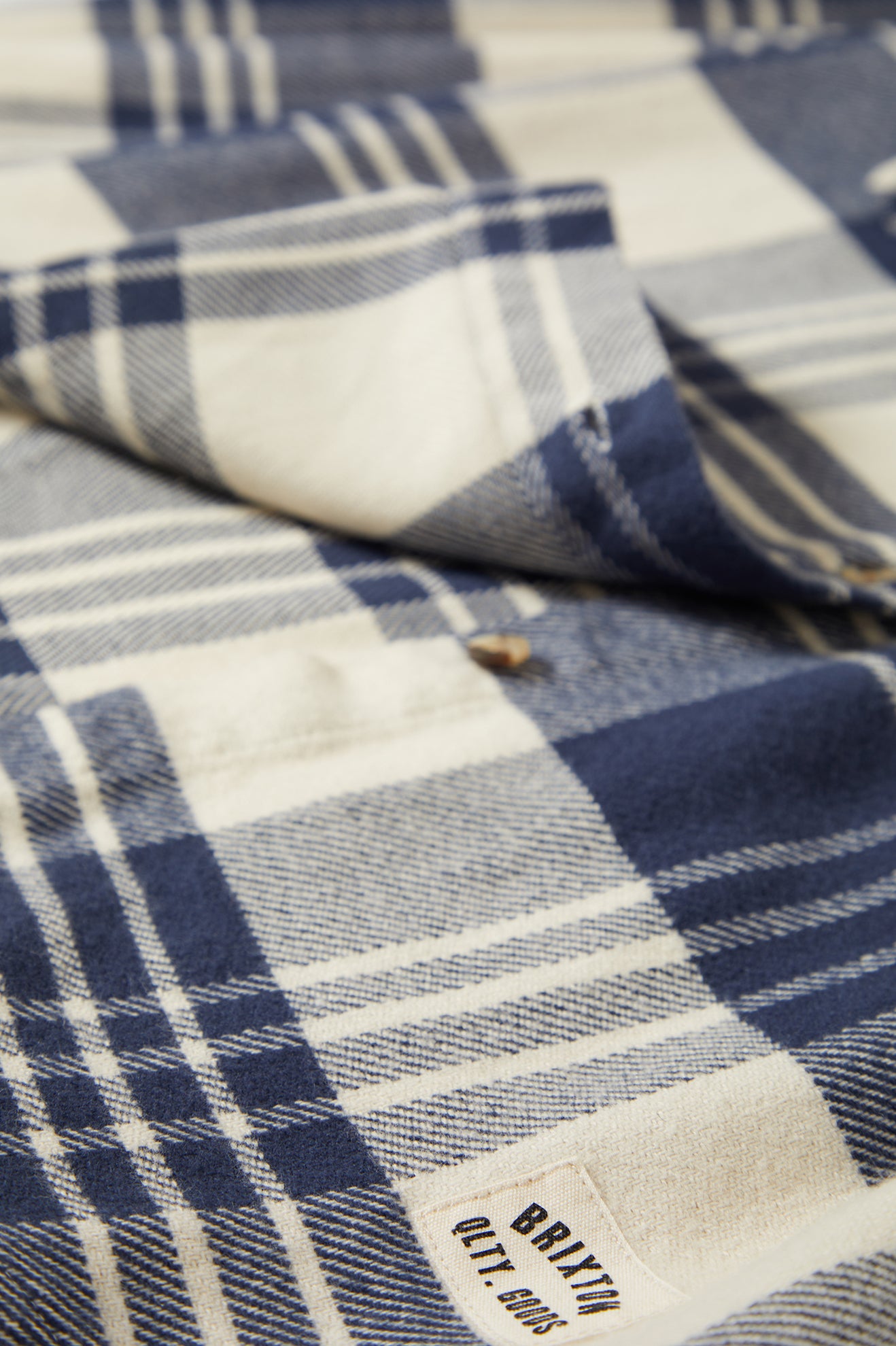 BRIXTON // Bowery Classic Flannel AZURE BLUE/WHITE