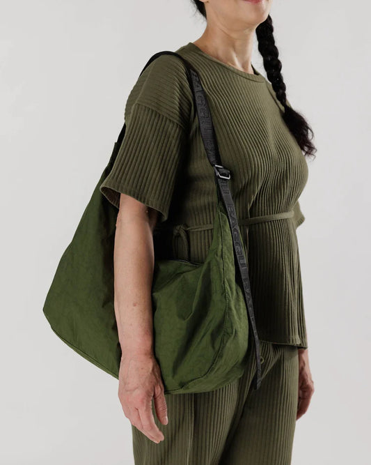 BAGGU // LARGE Nylon Crescent Bag LAUREL