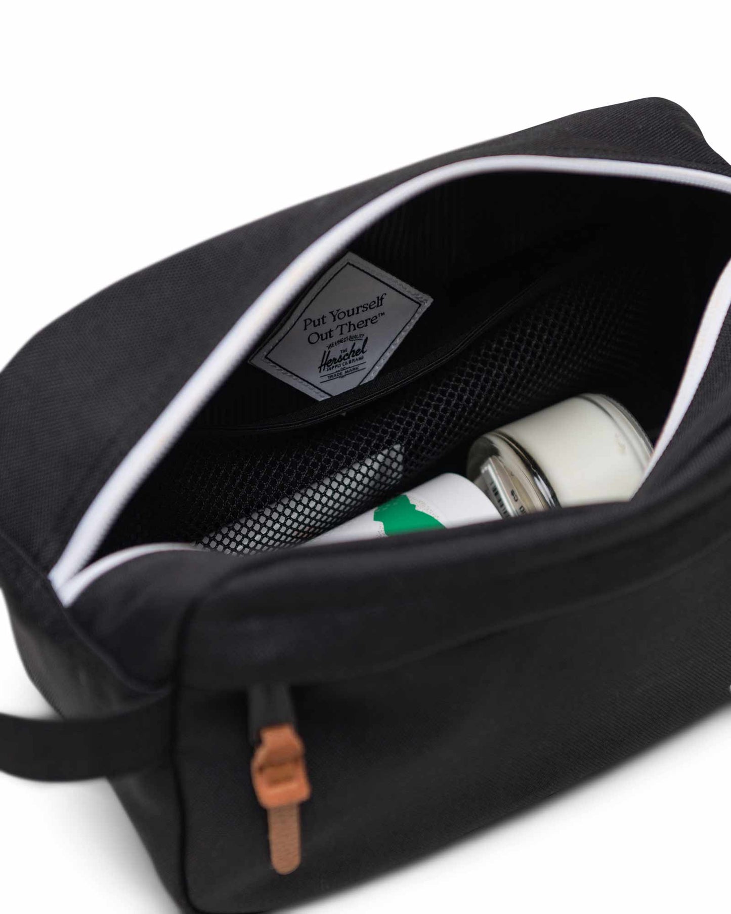 HERSCHEL // Chapter Small Travel Kit 3L BLACK