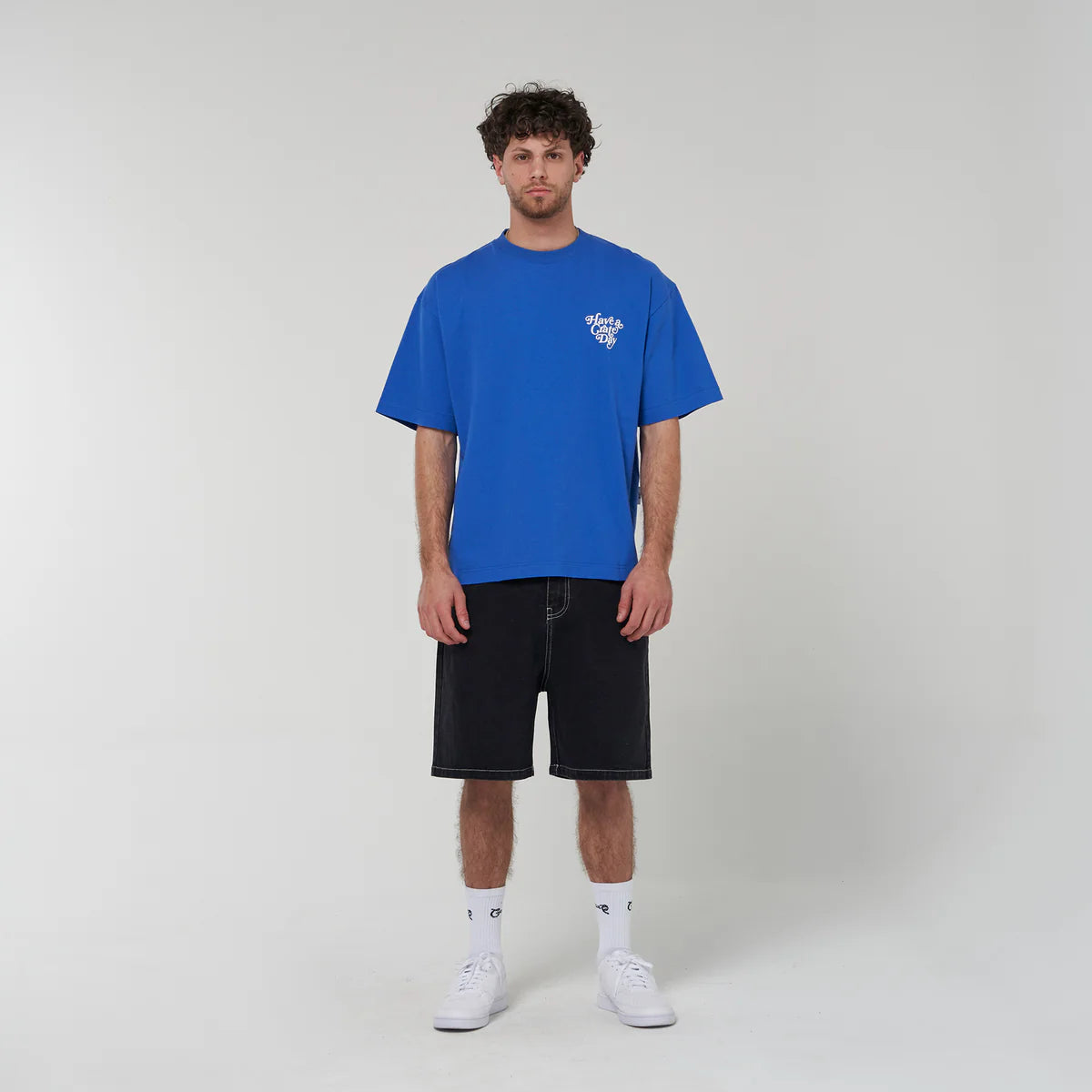 CRATE // Basic Script Box Fit Tee BLUE