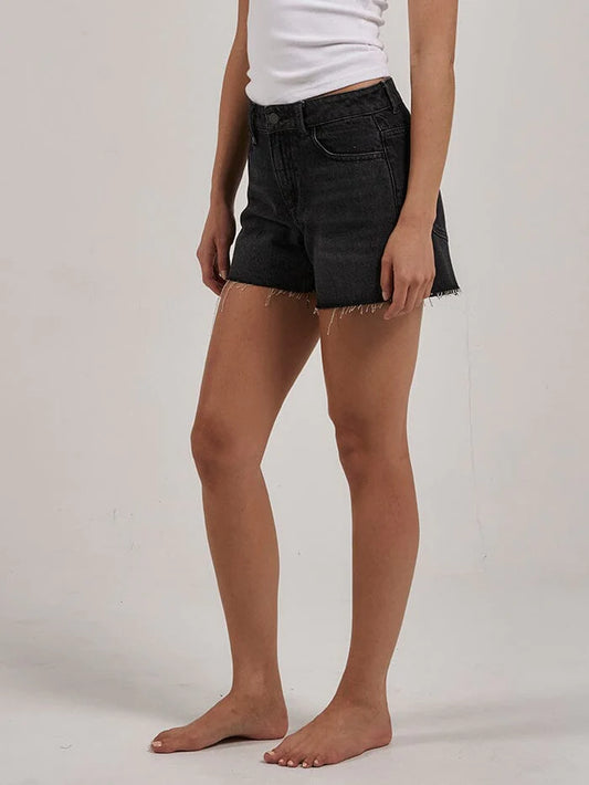 THRILLS // Erica Mid Rise Short SMOKE BLACK