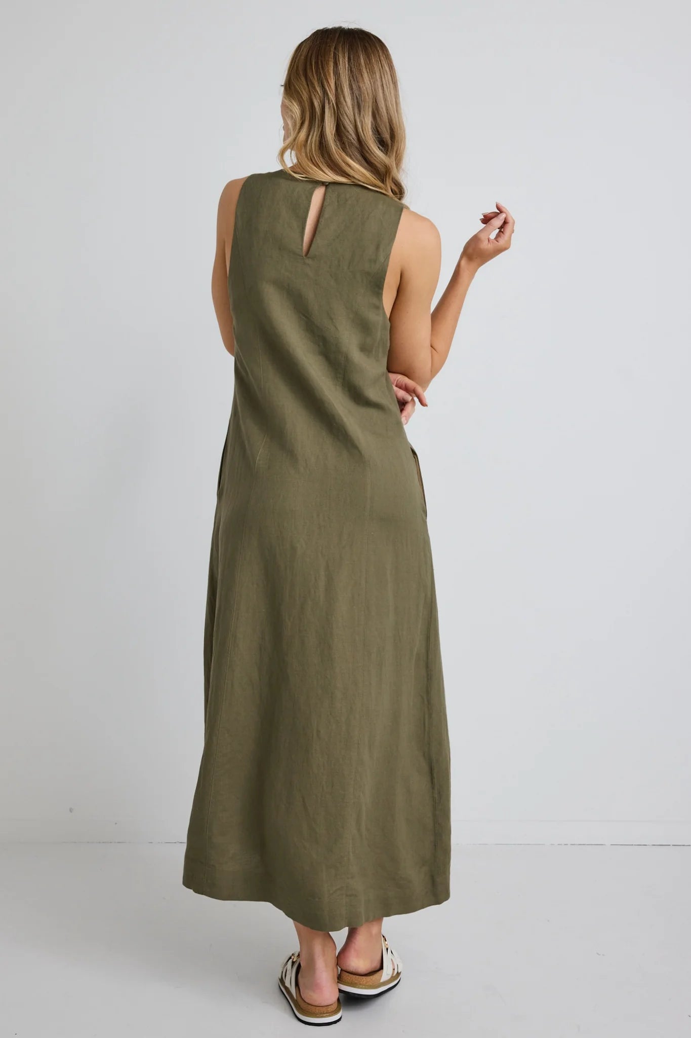 RE:UNION LABEL // Easygoing Linen Blend Crew Neck Midi Dress SOFT KHAKI