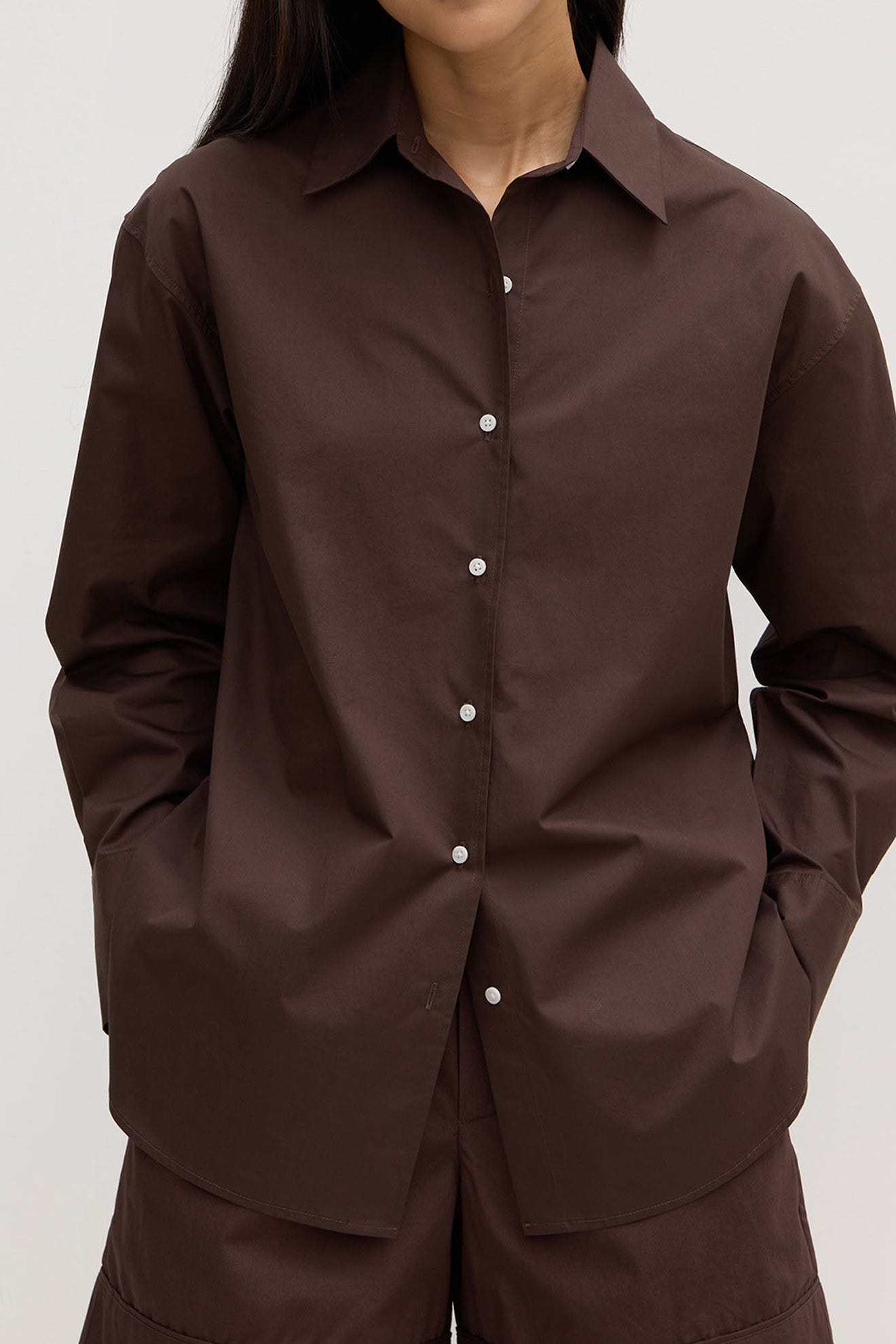 ASSEMBLY LABEL // Everyday Poplin Shirt GANACHE