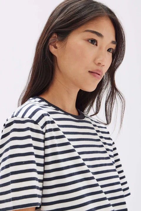 ASSEMBLY LABEL // Women's Harbour Stripe Short Sleeve Tee TRUE NAVY/WHITE