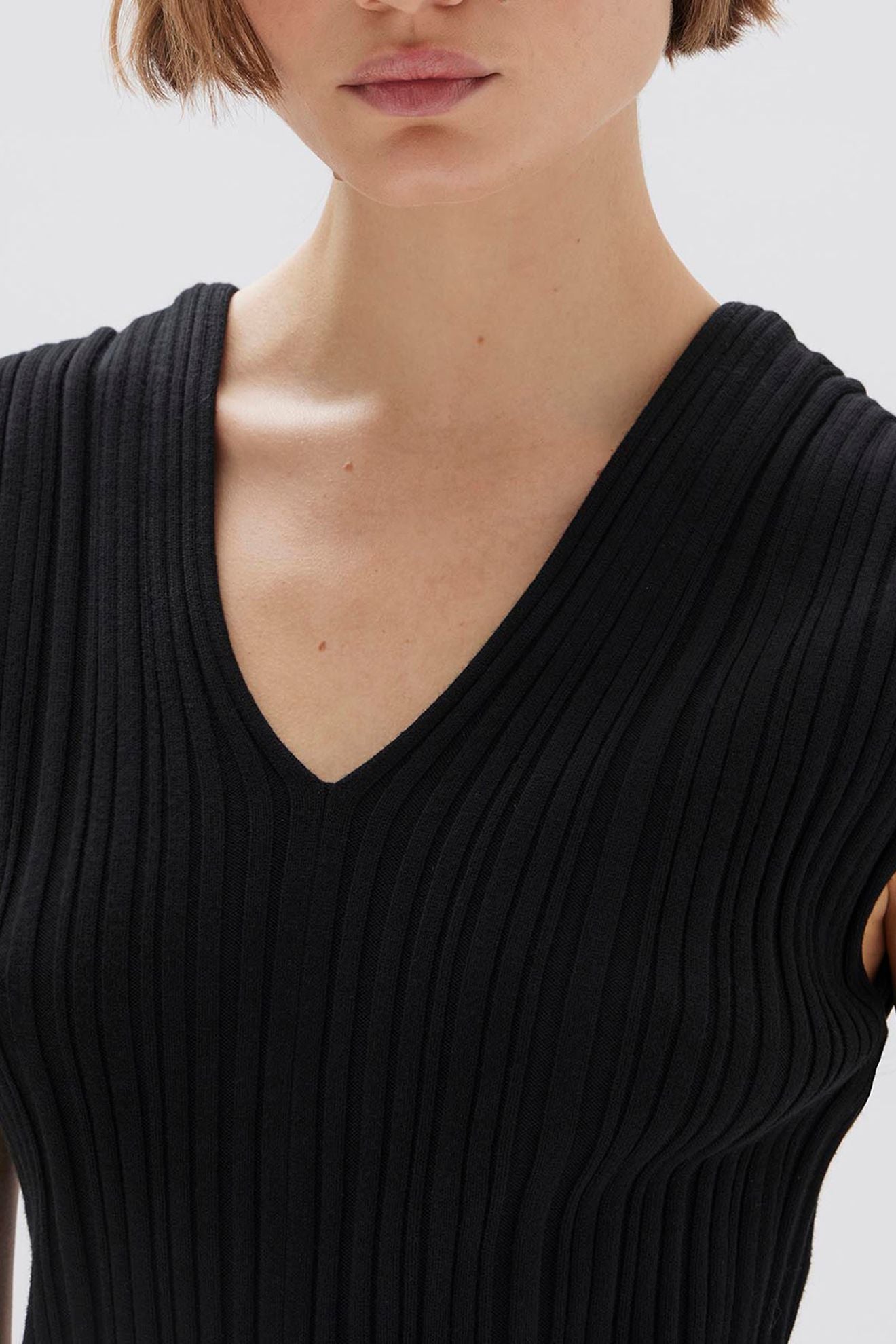 ASSEMBLY LABEL // Lottie Knit Midi Dress BLACK