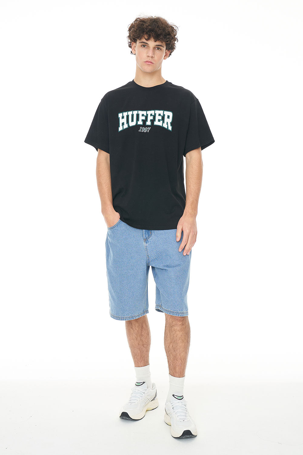 HUFFER // Sup Tee Uni BLACK