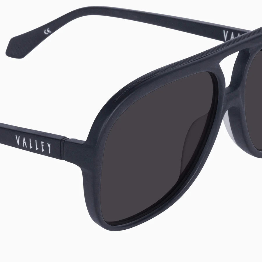 VALLEY // Bang Bang MATTE BLACK/BLACK LENS