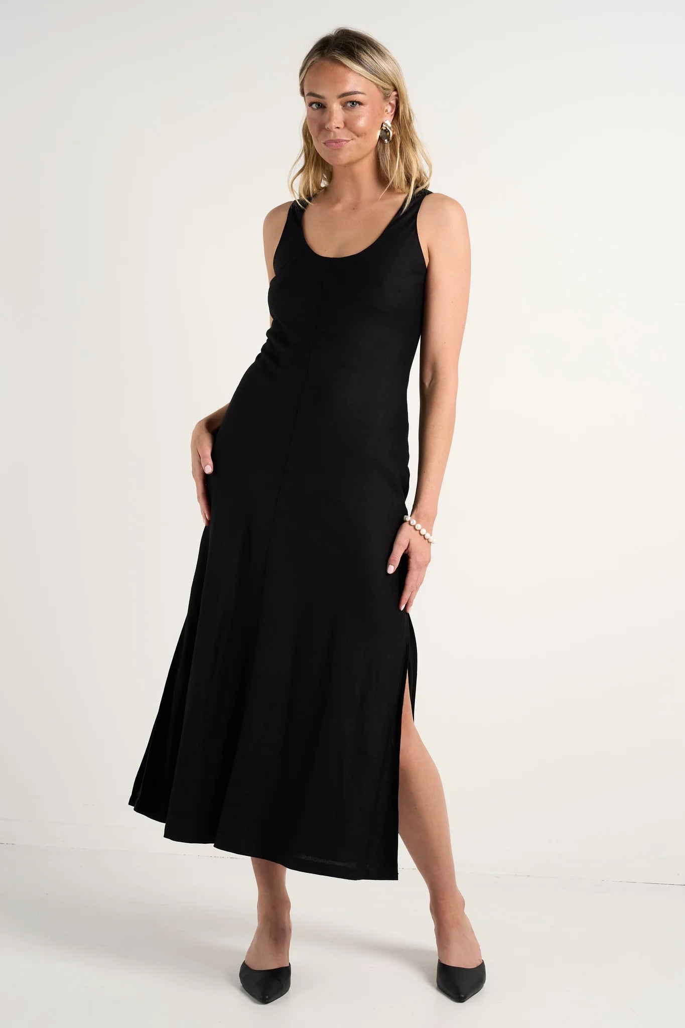 RE:UNION LABEL // Nerve Sleeveless Scoop Neck Bias Maxi Dress BLACK