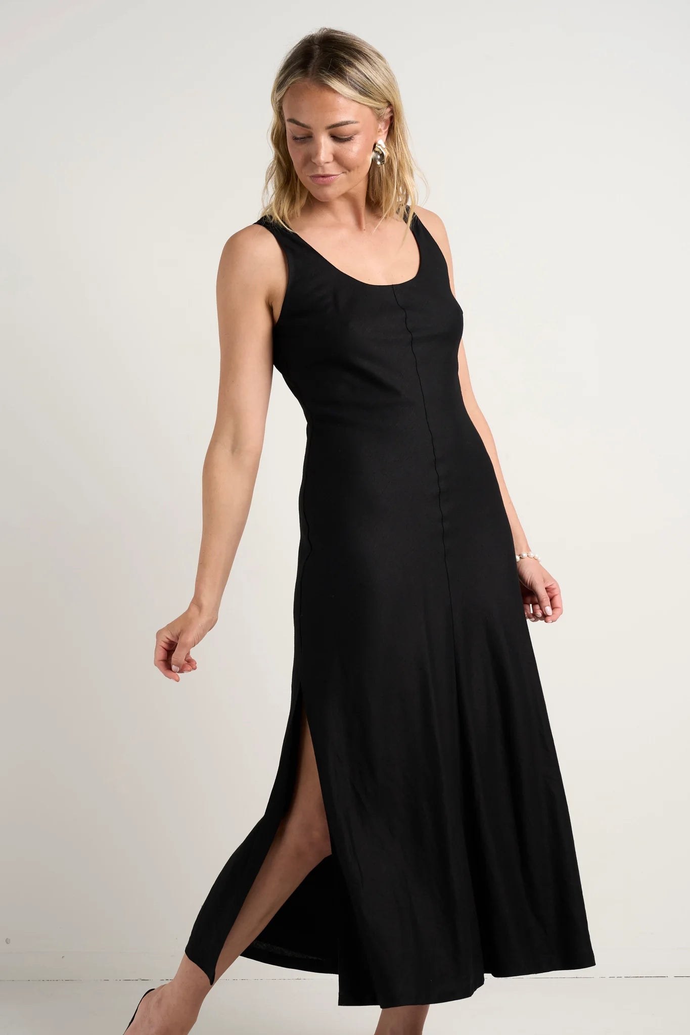 RE:UNION LABEL // Nerve Sleeveless Scoop Neck Bias Maxi Dress BLACK