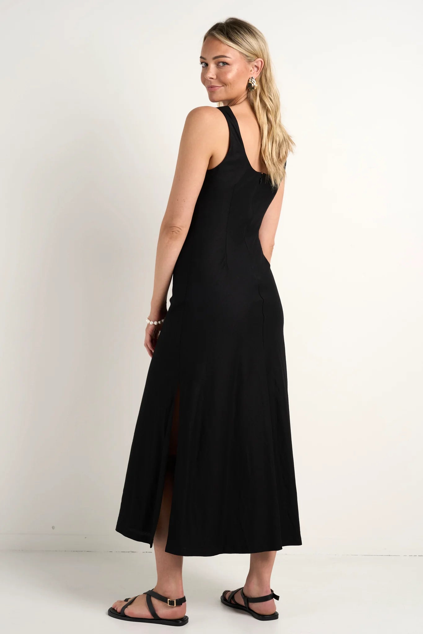 RE:UNION LABEL // Nerve Sleeveless Scoop Neck Bias Maxi Dress BLACK