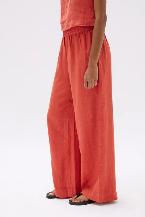 ASSEMBLY LABEL // Nilsa Pant PAPAYA