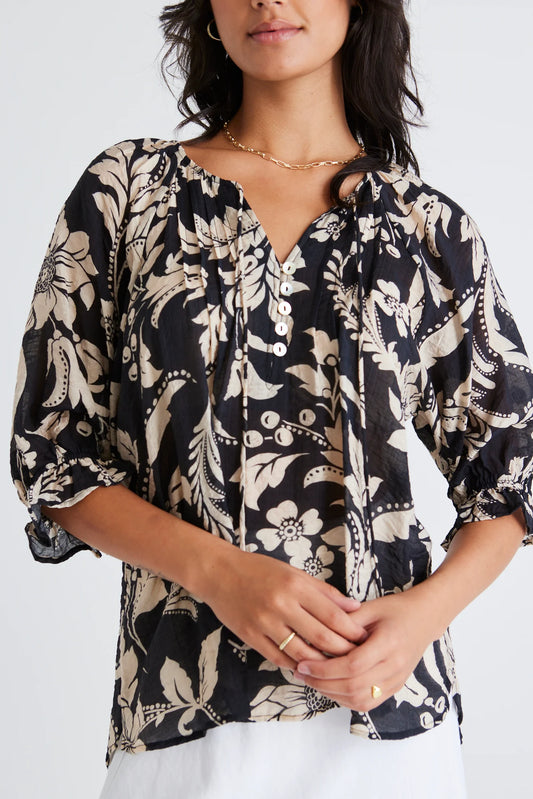 AMONG THE BRAVE // Refine Floral Pintuck Top BLACK/CREAM