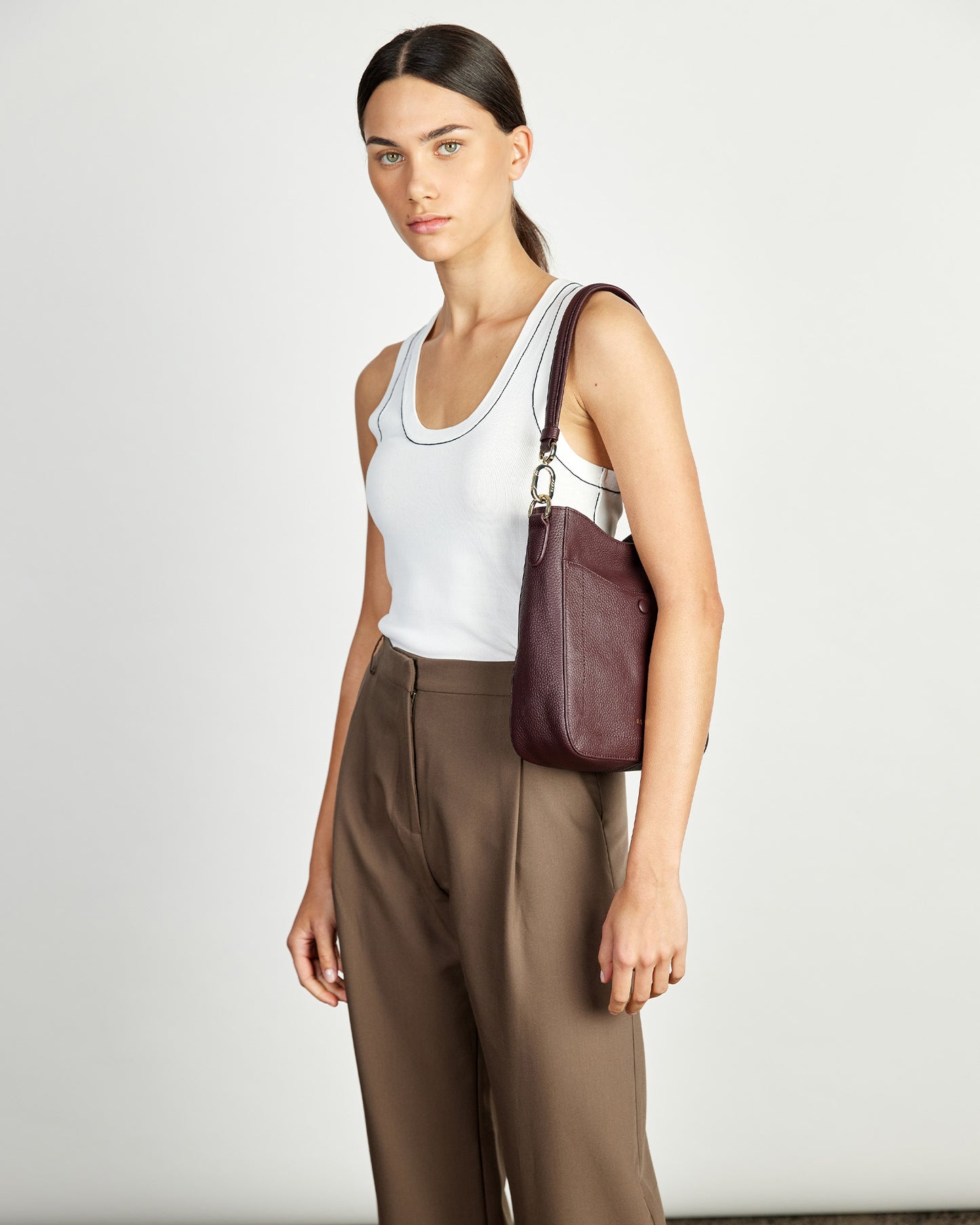 SABEN // Rosie Shoulder Bag MERLOT