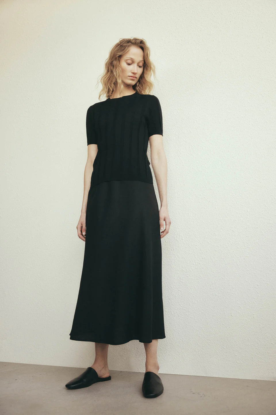 ASSEMBLY LABEL // Stella Linen Bias Skirt BLACK