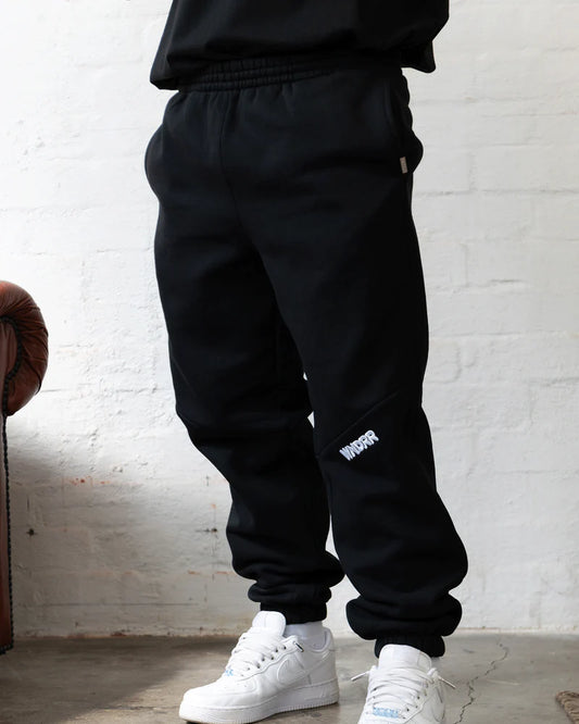 WNDRR // Halo Baggy Trackpant BLACK