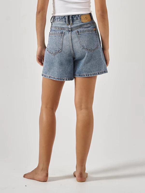 THRILLS // Koko Short WEATHERED BLUE