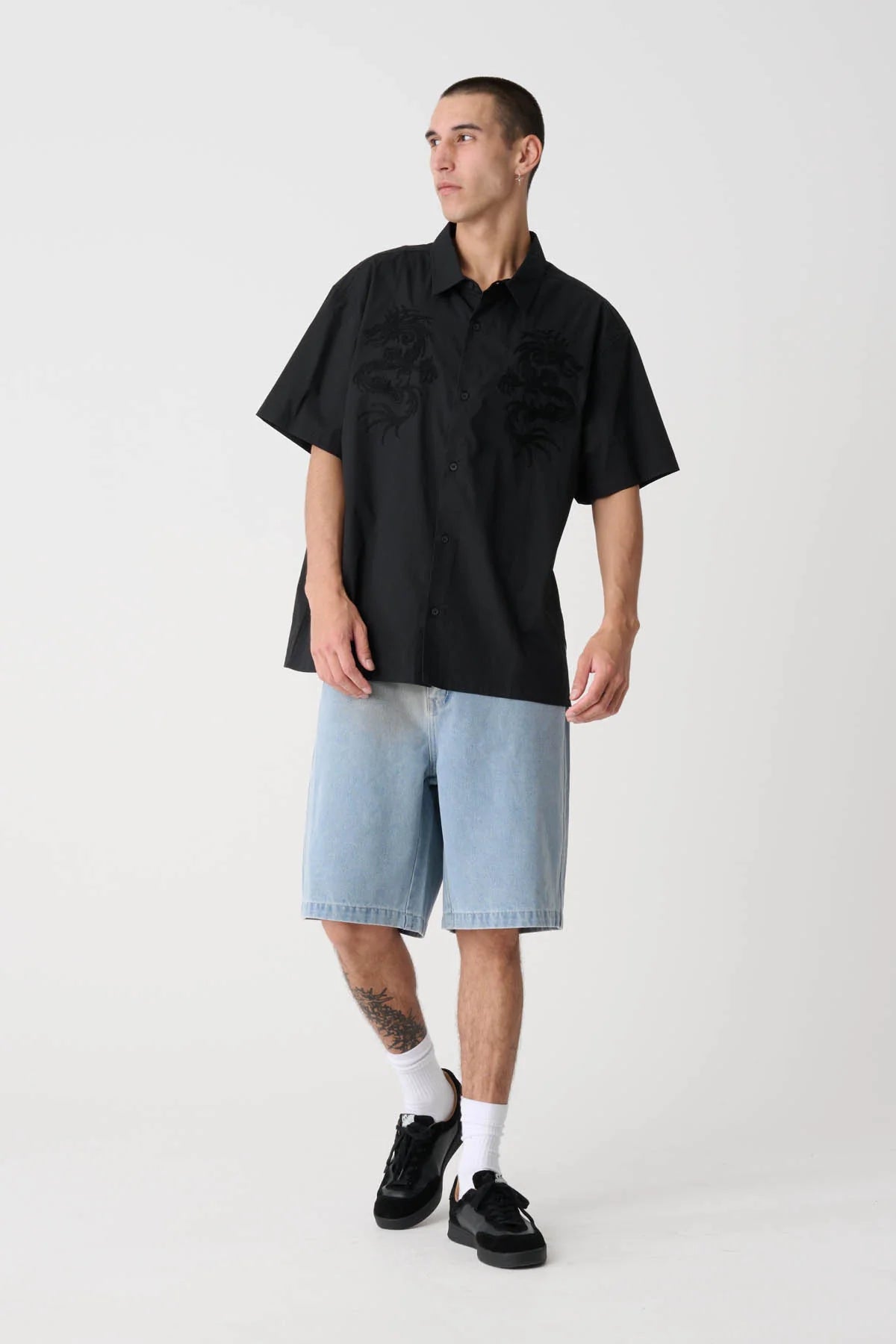 XLARGE // Dragons SS Shirt BLACK