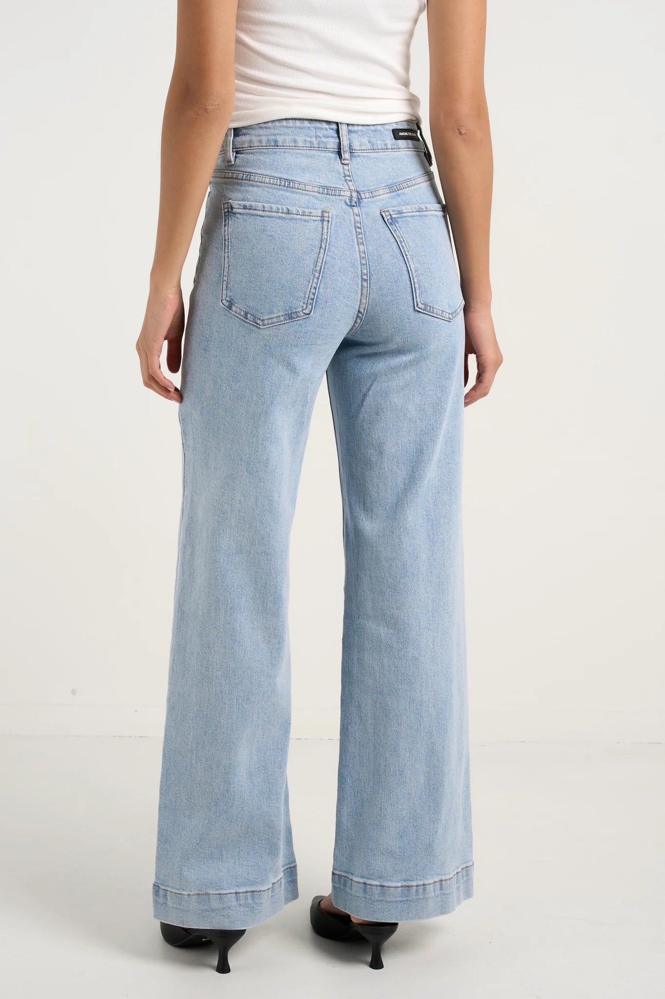 AMONG THE BRAVE // Zoey High Rise Wide Leg Pocket Jean LIGHT BLUE