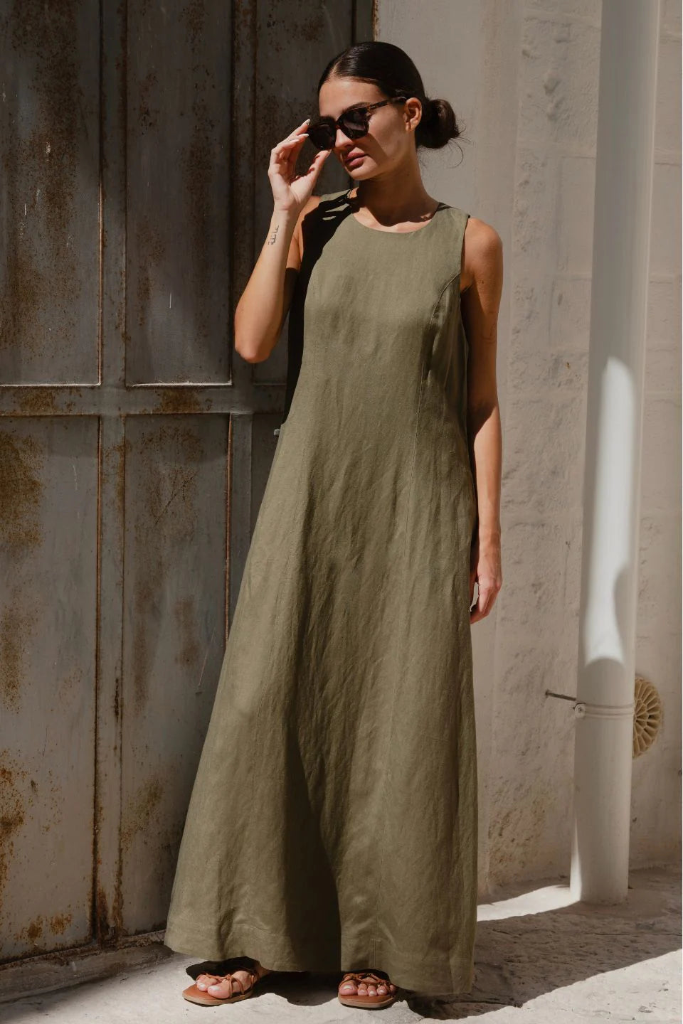 RE:UNION LABEL // Easygoing Linen Blend Crew Neck Midi Dress SOFT KHAKI