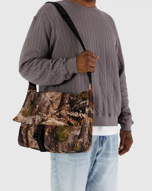 BAGGU // Messenger Bag PHOTO FOREST