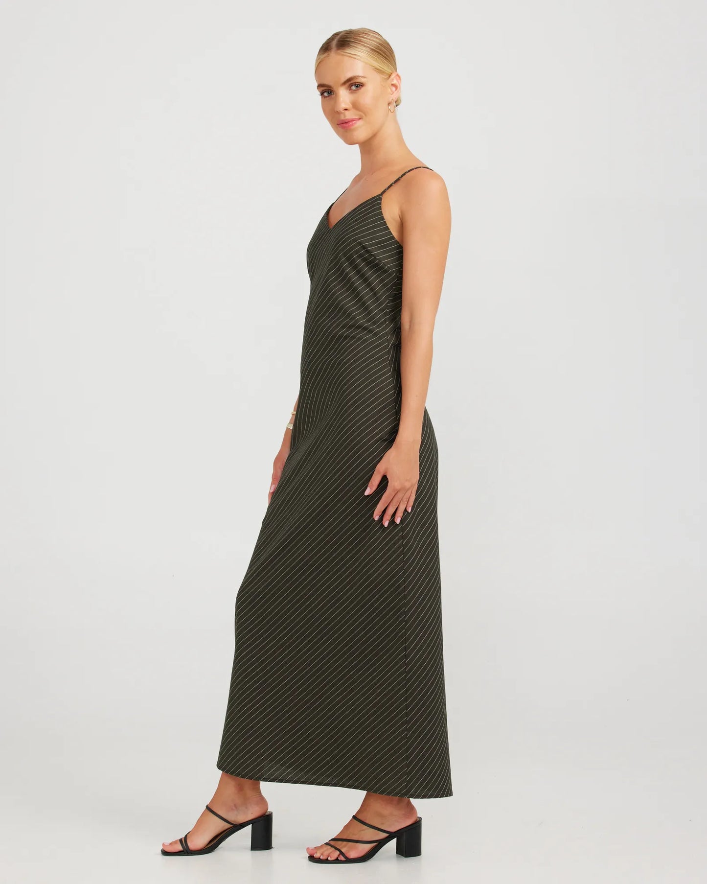 CHARLIE HOLIDAY // Maile Maxi Dress PIN STRIPE