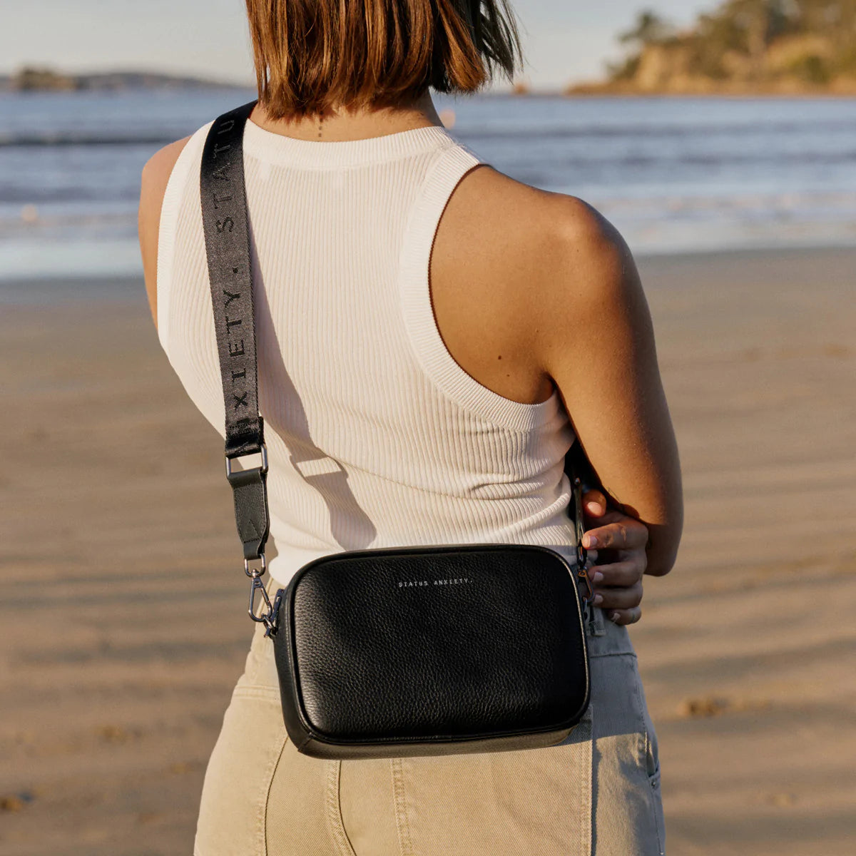 STATUS ANXIETY // Plunder With Webbed Strap Bag BLACK