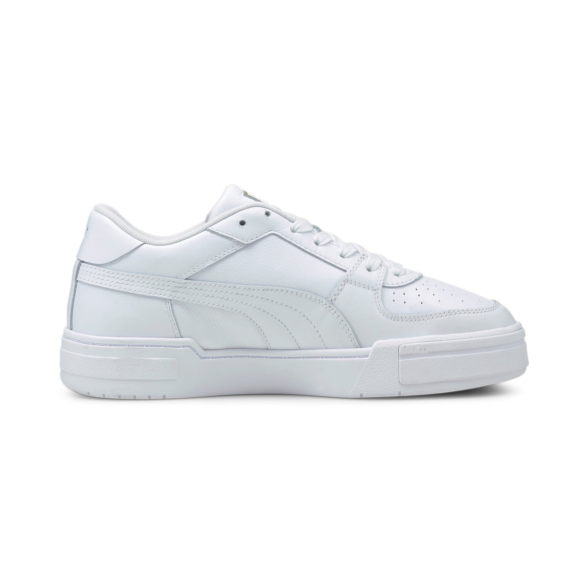 Puma classic clearance white sneakers